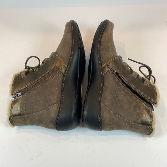 Clarks Ultimate Comfort Collection Cora Chai Ankle Boots Women's Size 11 - Picture 9 of 11